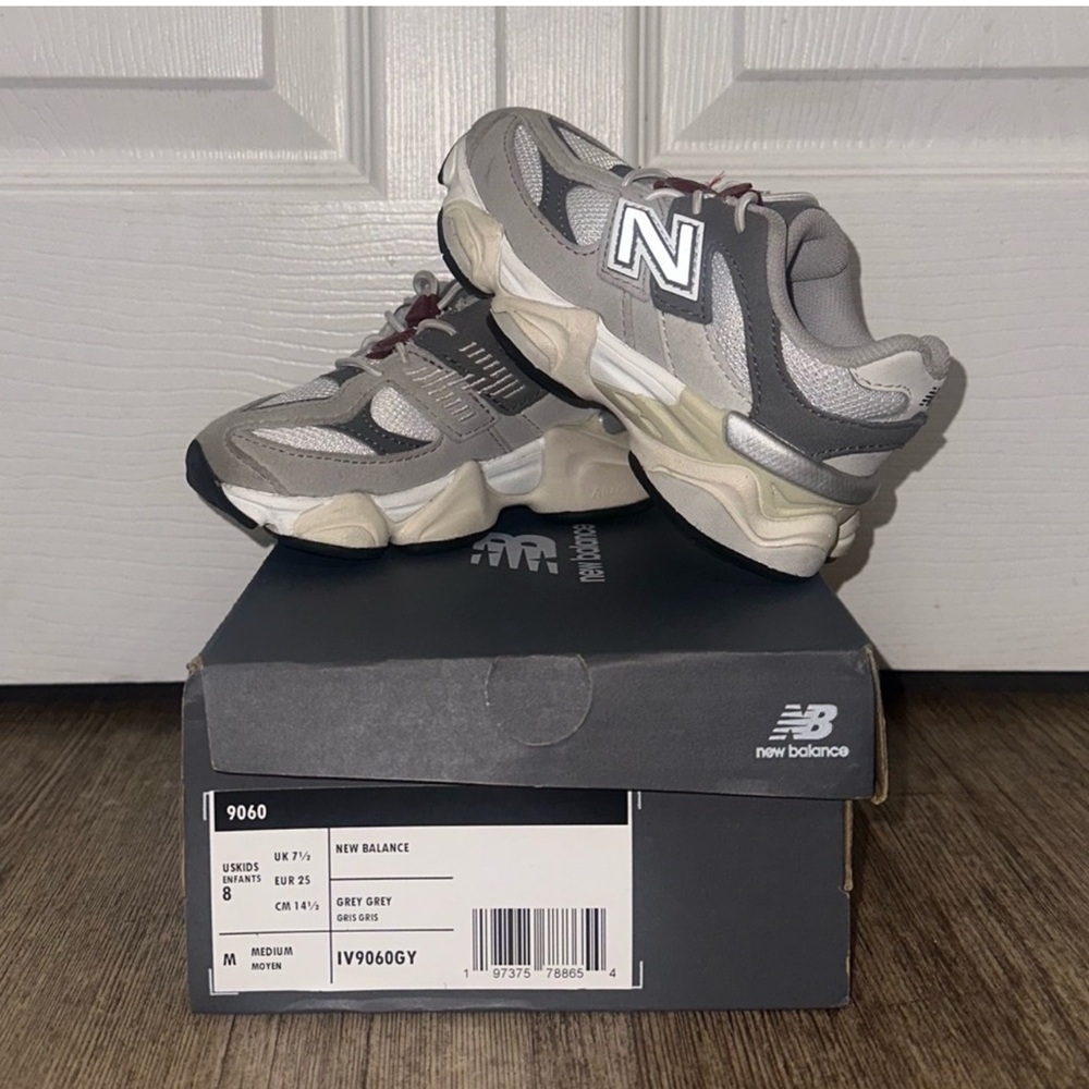 New Balance Grey 9060